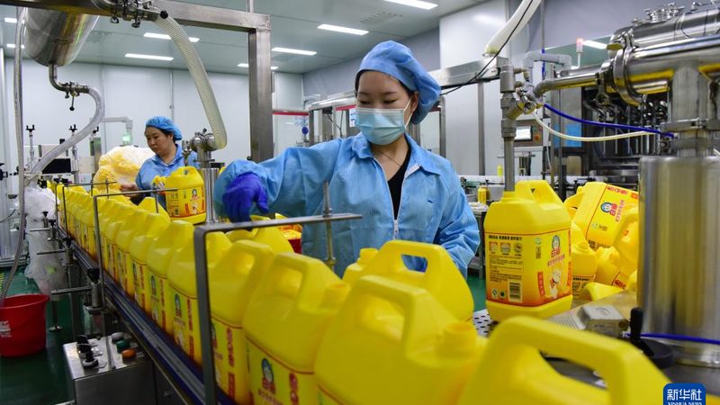 家电塑料原料价格波动解析：影响因素与选购策略**